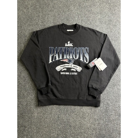 Wear By Erin Andrews Tops - Womens New England Patriots Super Bowl LX 2026 Sweatshirt, Size S